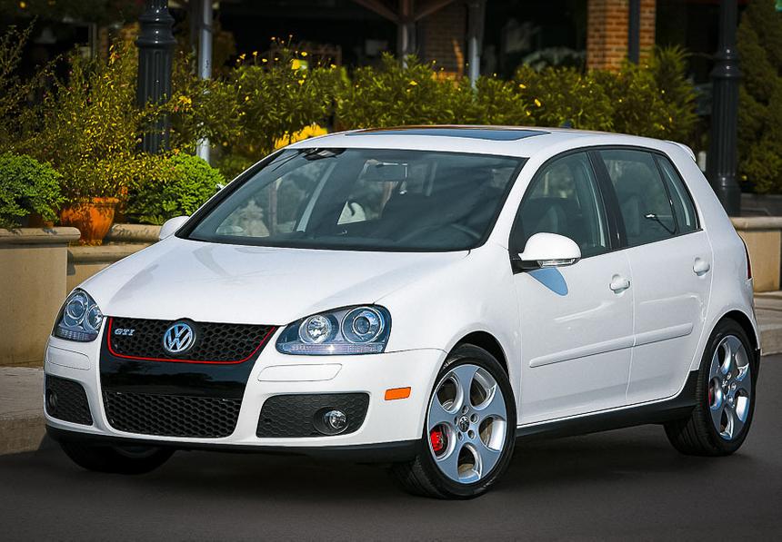 10 крутых спорткаров, которые можно купить за 500 тысяч рублей