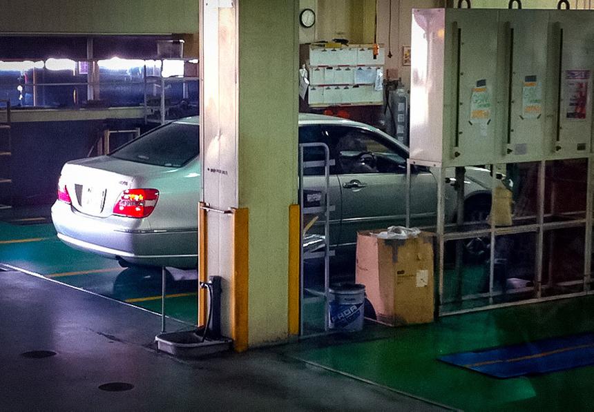 Почему японцы избавляются от машины через три года