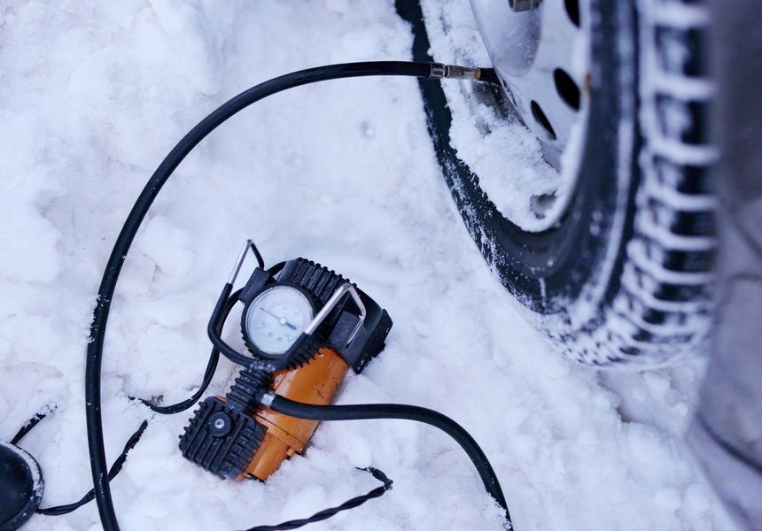 Топ-15 беспроигрышных подарков автомобилисту: на любой вкус и кошелёк