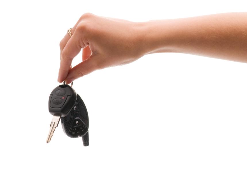 Как быть, если в автомобильном ключе или брелоке села батарейка