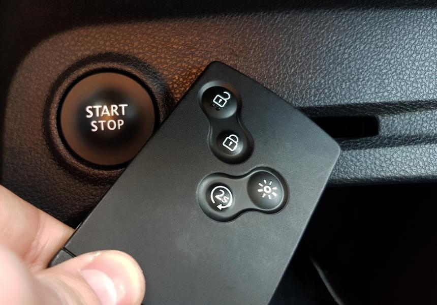 Как быть, если в автомобильном ключе или брелоке села батарейка