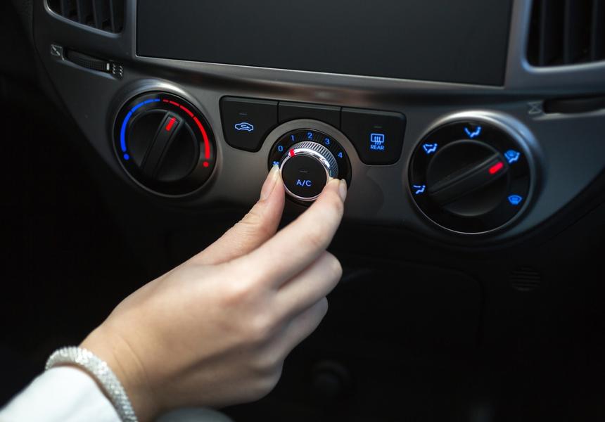 Как просто и быстро справиться с запотеванием стёкол автомобиля