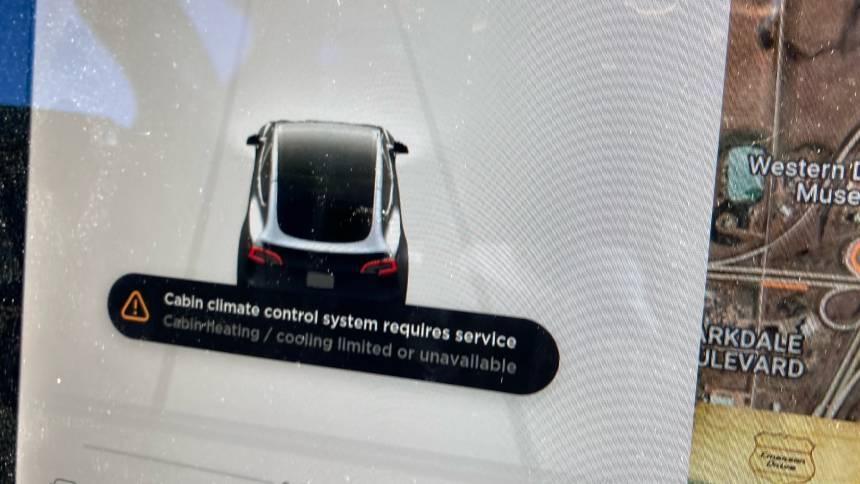 Обнаружена новая напасть: машины Tesla опасны для жизни пассажиров зимой