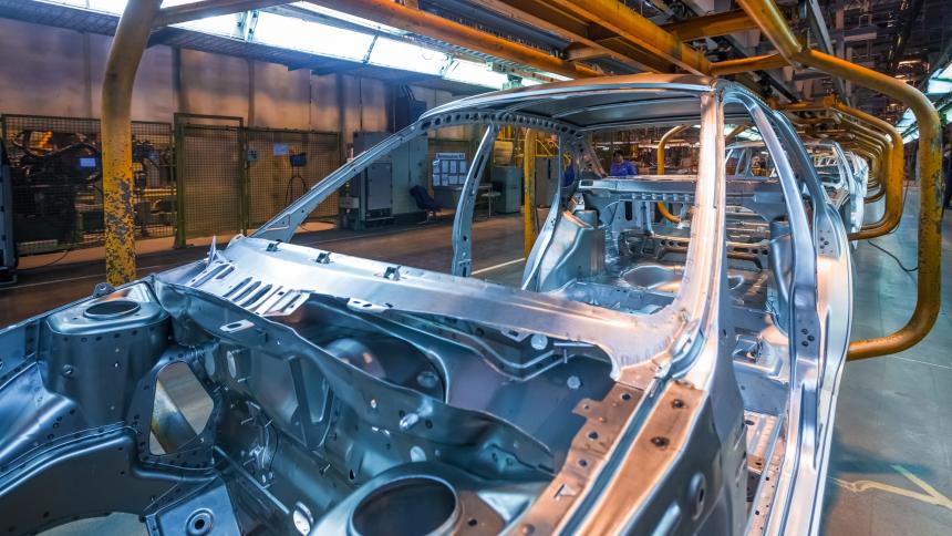 Собирать автомобили в России станет проще: Минпромторг ослабит требования к локализации