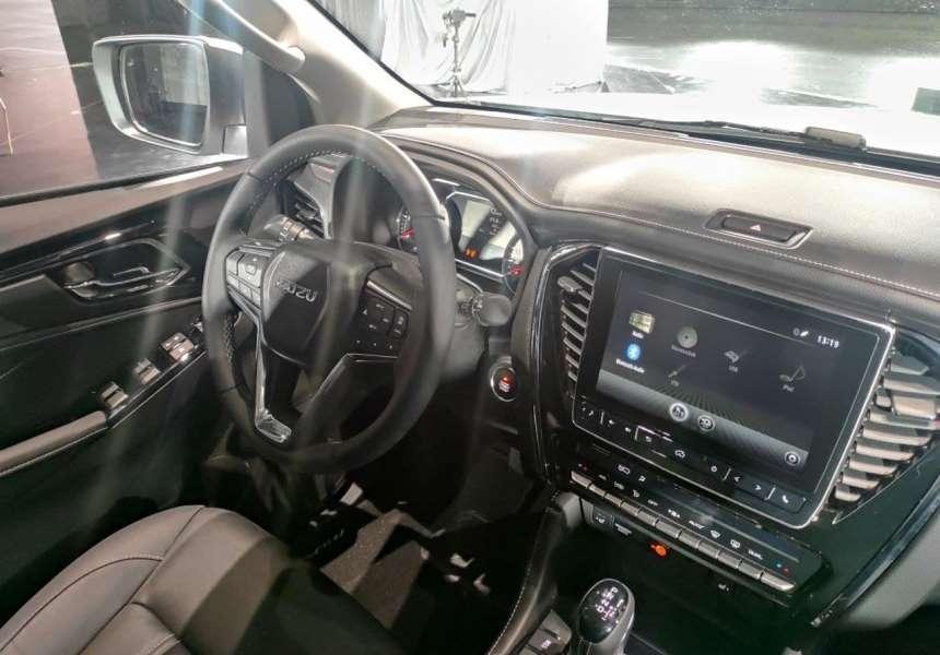 В Россию пришёл новый крутой внедорожник с дизельным мотором