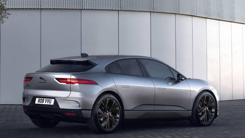 Jaguar добавил выразительности российскому I-Pace