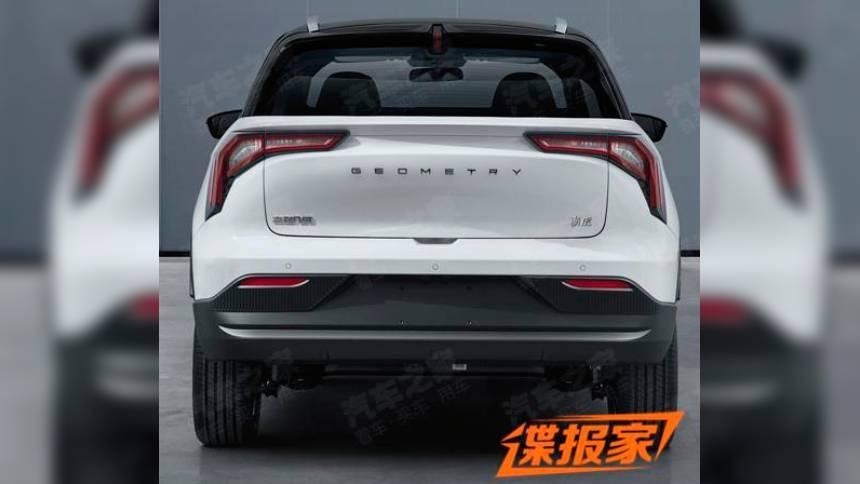 Посмотрите на новый крутой компакт-кросс Geely