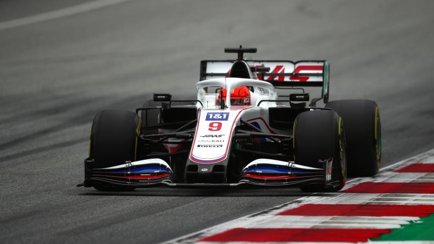 В «Формуле-1» больше нет российского пилота