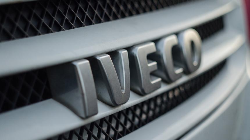 Iveco прекращает поставки грузовиков в Россию