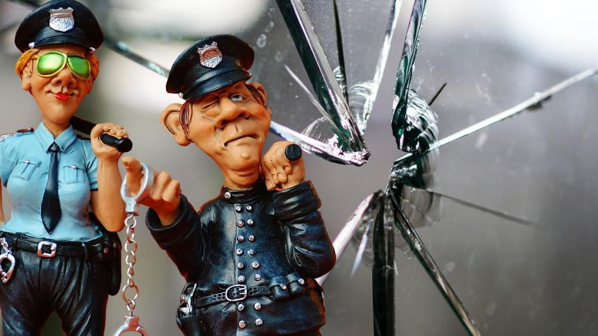 Автомобили с дефектами лобового стекла выдворят с дорог