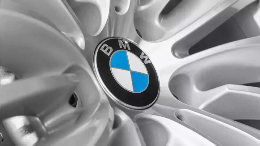 Директор BMW AG: дефицит чипов продлится до 2023 года