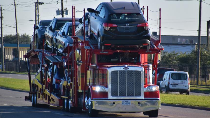 Депутаты предложили отменить пошлину на ввоз иномарок