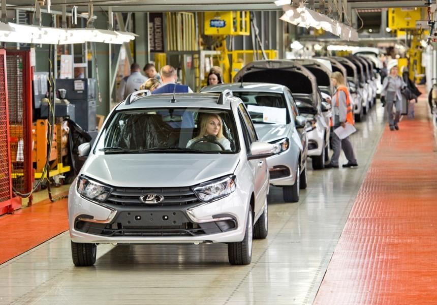 Раскрыта комплектация упрощённой Lada Granta