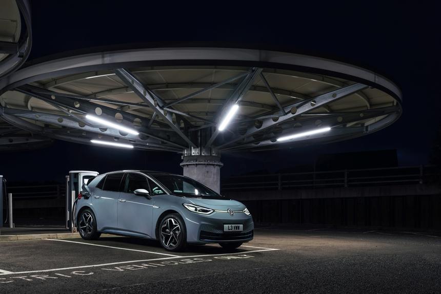 Самые долгоиграющие: больше 500 км на одном заряде