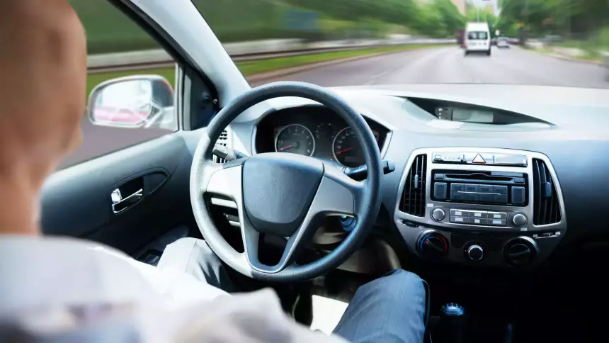 Автомобиль подключили к российской дороге