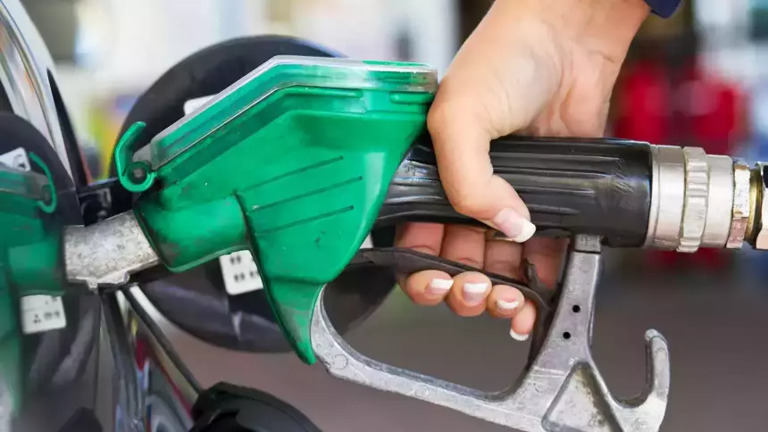 Хоть залейся: Россия оказалась в лидерах по доступности топлива