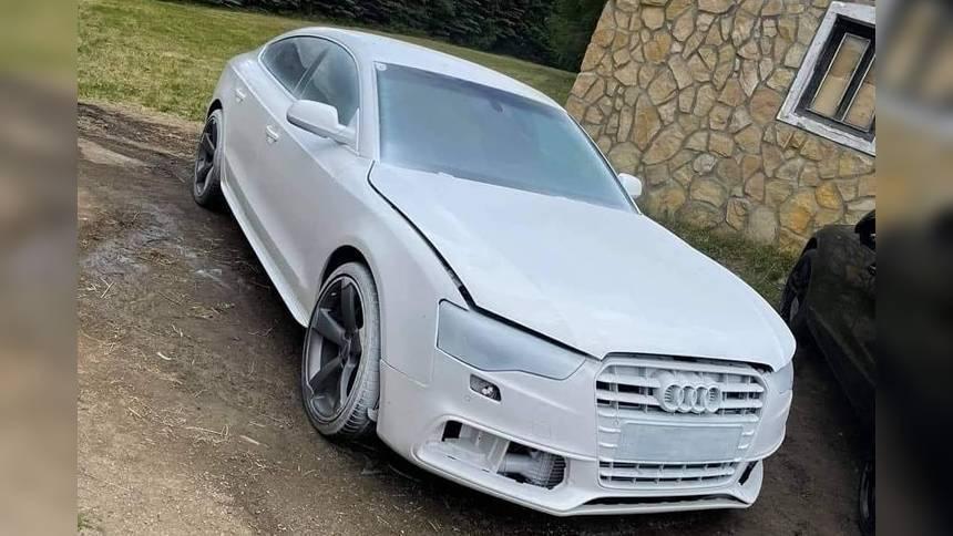 Не пытайтесь это повторить: криворукий маляр изуродовал Audi A5 