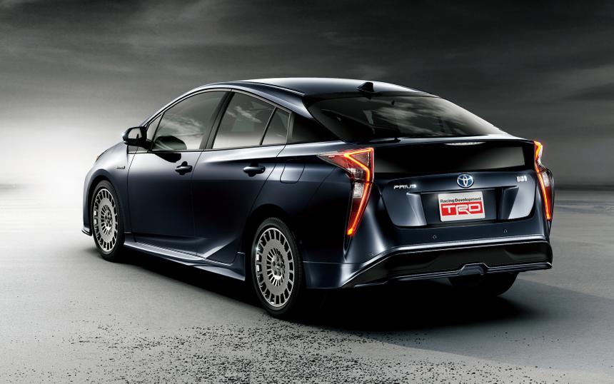 Главное — казаться, а не быть: 6 автомобилей с псевдоспортивным стилем