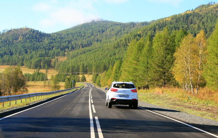 Топ-10 самых запоминающихся дорог мира по версии Quto