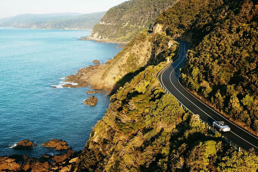 Топ-10 самых запоминающихся дорог мира по версии Quto