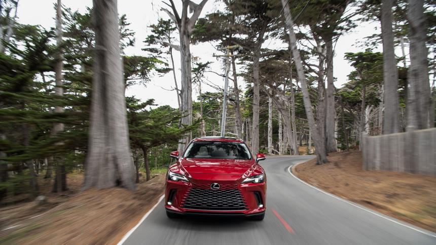 Lexus отказывается от V6 в пользу рядных «четвёрок» и гибрида