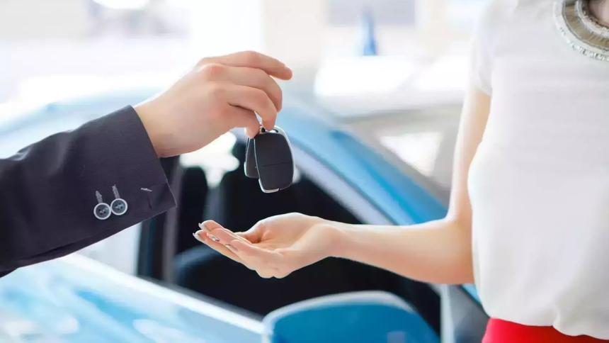 Таможенники напомнили, ввоз каких машин из Казахстана запрещён