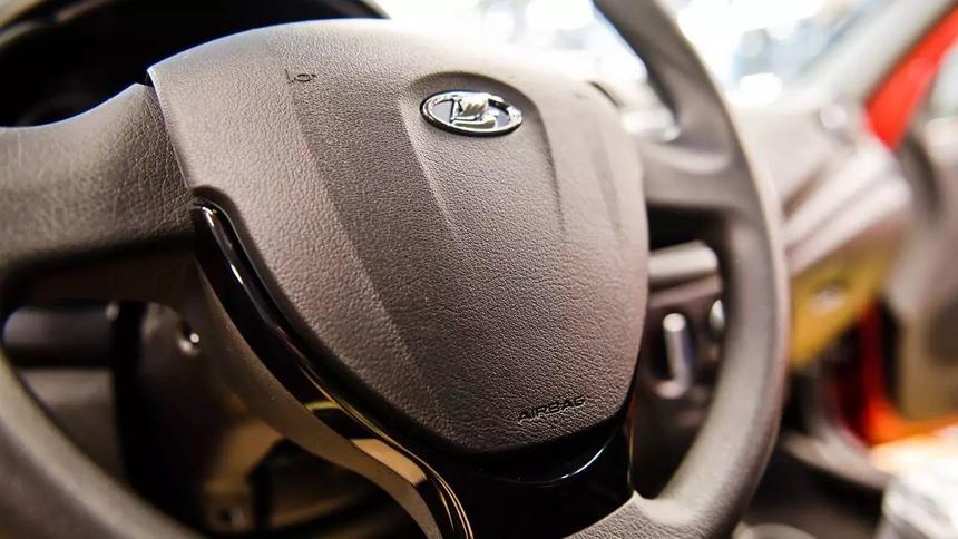 Дилеры Lada смогут продавать китайские автомобили