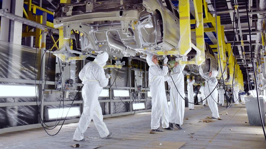 Через два-три года АвтоВАЗ наладит выпуск двух новых моделей