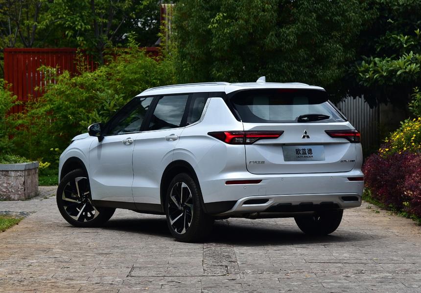 Новый Mitsubishi Outlander, autohome.com.cn