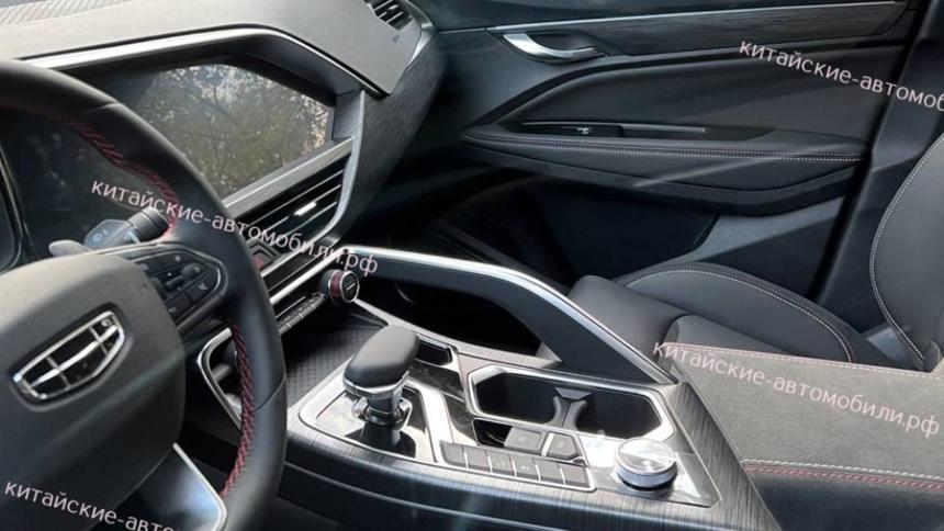 Обновлённый кросс-купе Geely Tugella замечен в России