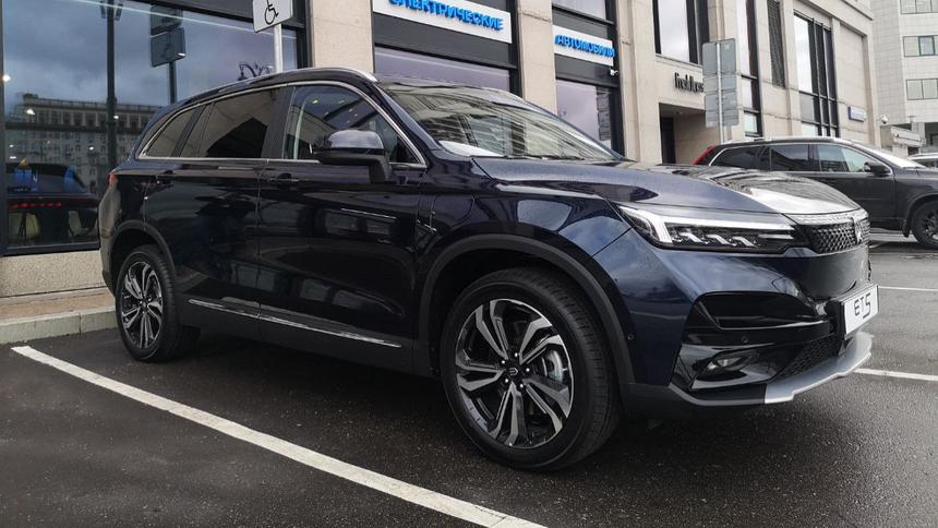 Китайская марка Skywell представила новый кроссовер для России