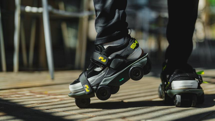 Представлена «самая быстрая обувь» с моторчиками и искусственным интеллектом