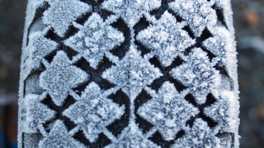 Депутат: запретить шипованные шины будет сложно