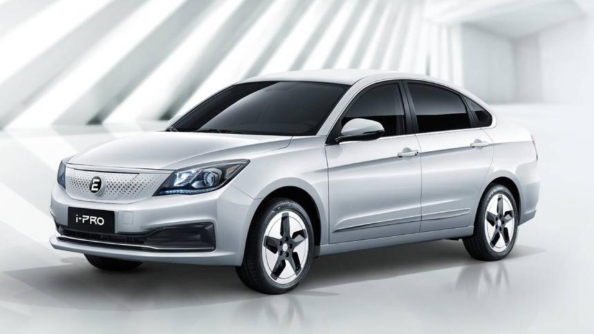 Российские чиновники заинтересовались автомобилями Evolute