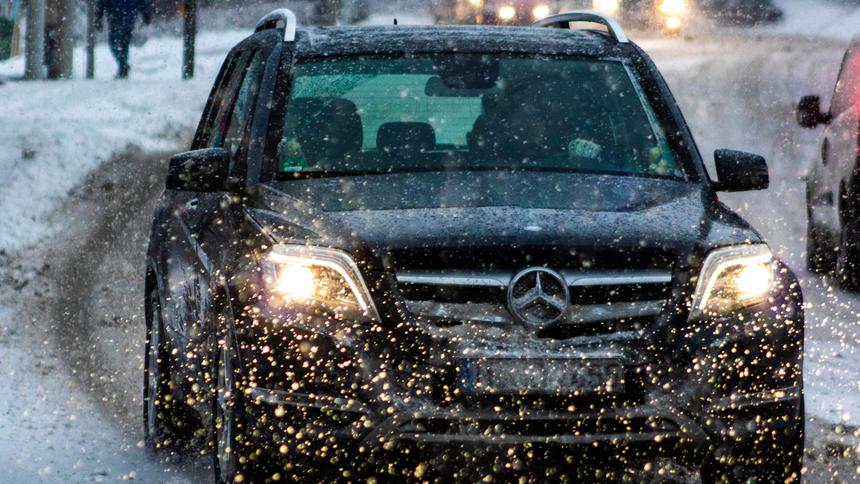 Россиянам напомнили о штрафах за грязный номер на автомобиле