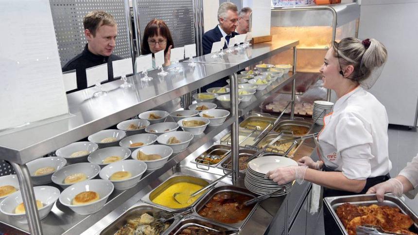 АвтоВАЗ показал, как изменились заводские столовые после реконструкции