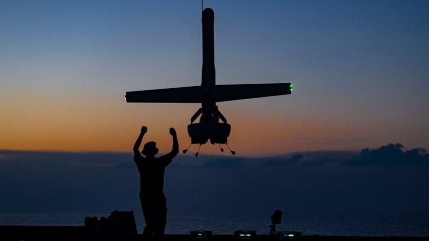 ВМС США приспособили дроны для доставки грузов