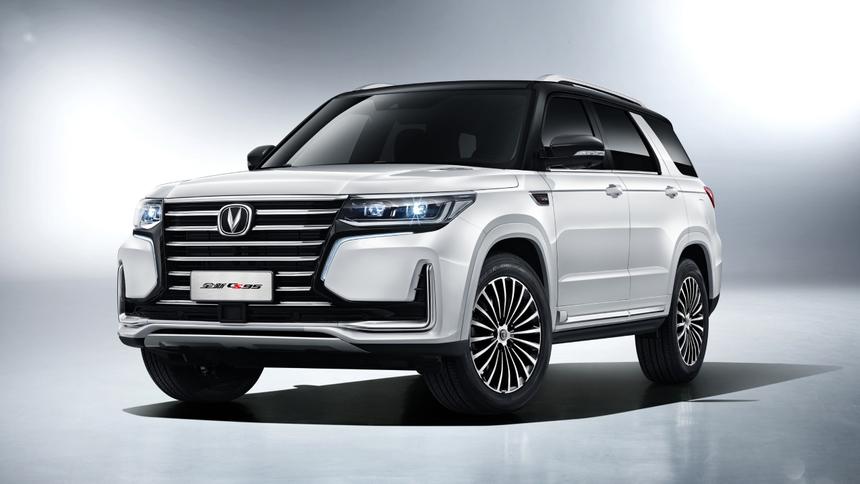 Объявлены цены на кроссовер Changan CS95 в России