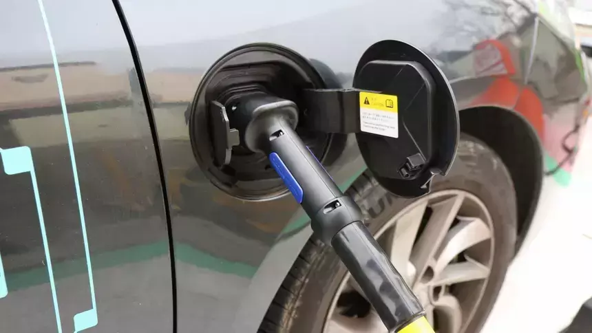 Белорусский премьер призвал выпустить электрокар