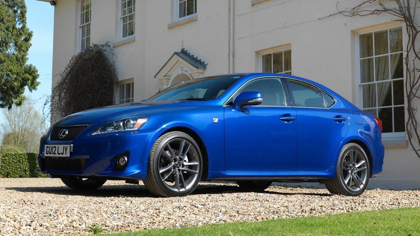 Lexus отзывает в России более 8 000 автомобилей