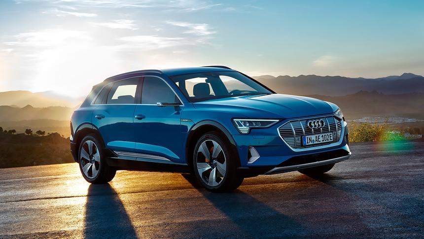 Audi e-tron «отстрелил» аккумулятор при аварии