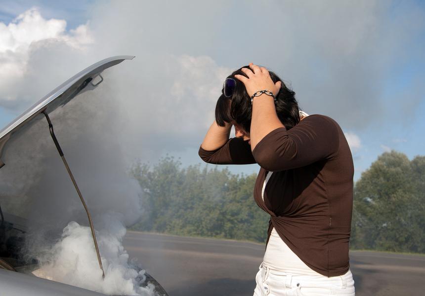 Как картонка перед радиатором калечит машины