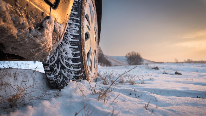 Водительский лайфхак, как избавиться от налипания снега на подкрылках