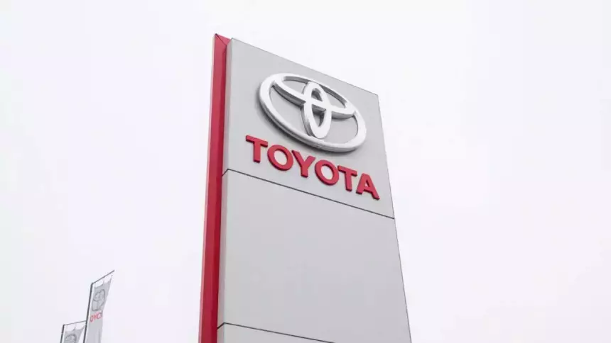Toyota открестилась от поставок автозапчастей в Россию
