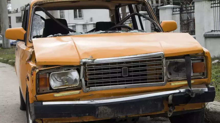 Суд заставил кандидата в водители компенсировать порчу машины ГАИ