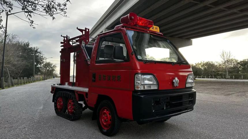 Посмотрите на крошечную пожарную машину Honda Acty Crawler 6×6