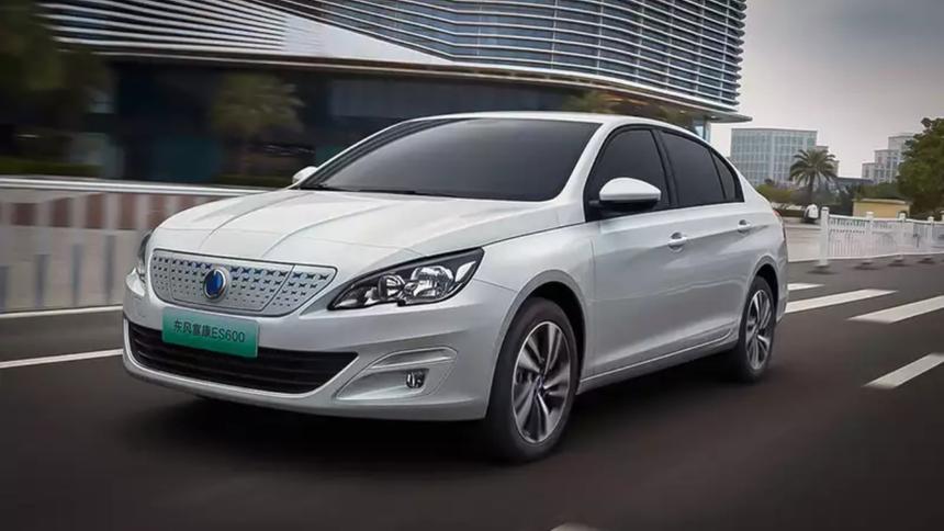 В России сертифицирован электрический Peugeot 408 из Китая