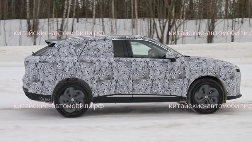 В Россию привезли новый кроссовер Exeed