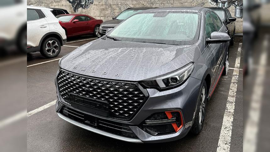 В Москве замечены седаны Omoda S5