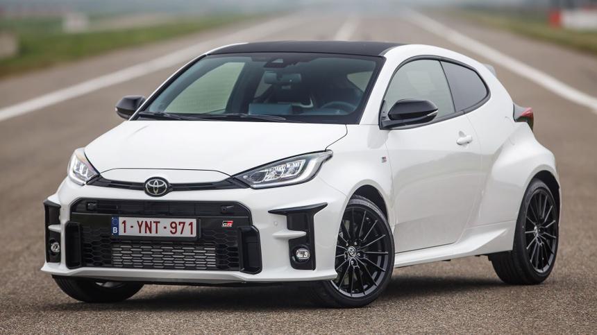 8 лучших автомобилей в рейтинге Джереми Кларксона